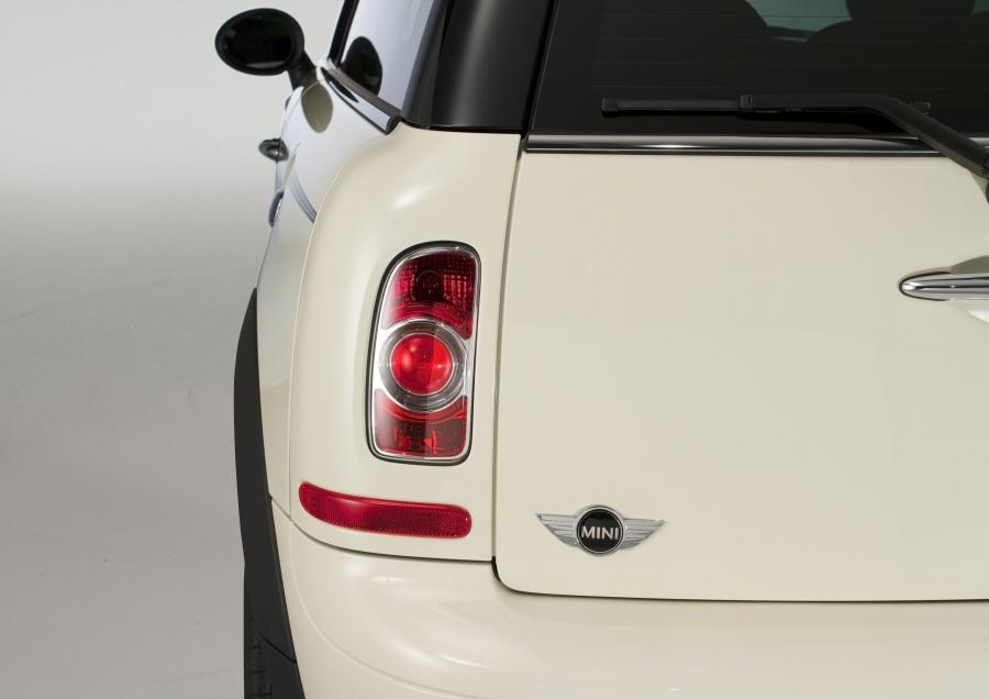  Mini Cooper Clubman S Hyde Park 2012 года  (фото 8 из 15)